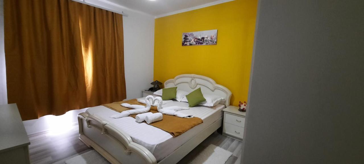 Apartament Clara Permet Apartment Exterior foto