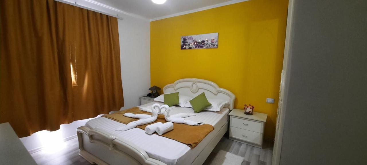 Apartament Clara Permet Apartment Exterior foto