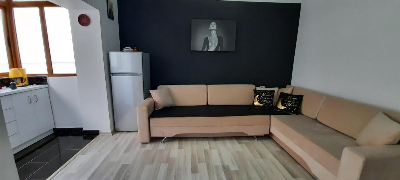 Apartament Clara Permet Apartment Exterior foto